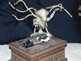 Cheney has Edwards on the table during the vice presidential debates